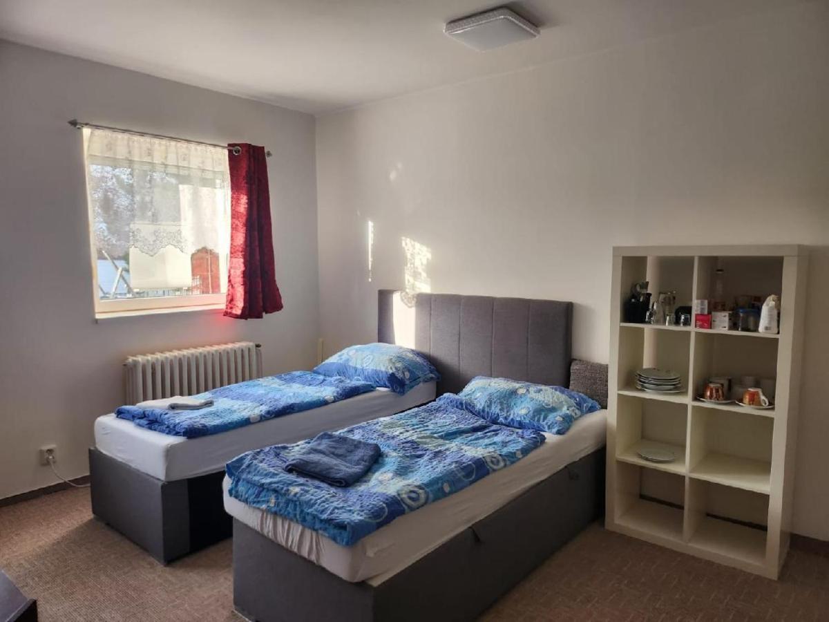 Homestay U Hanky Zdiby Exterior foto